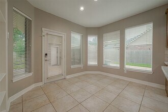Building Photo - 5910 Misty Island Ct