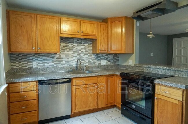 Foto del edificio - 2431 Grove St