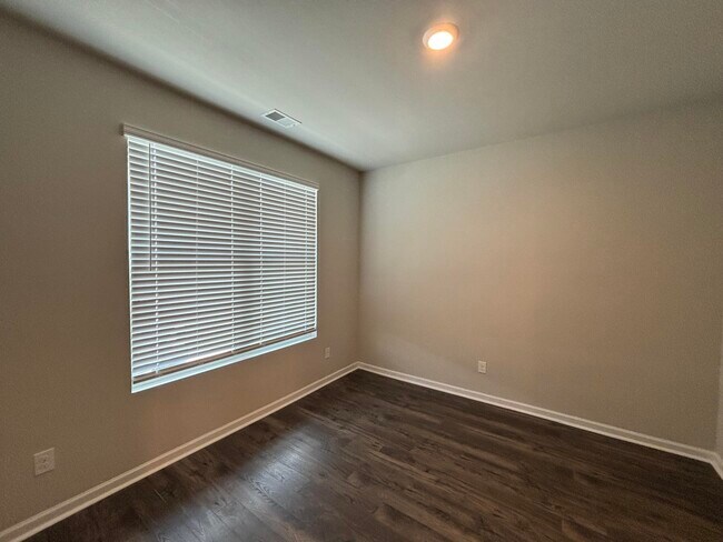 Foto del edificio - 2182 River Park Ct
