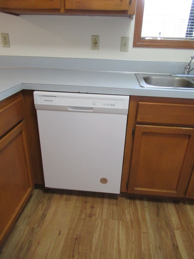 Foto del edificio - Large Three Bedroom in South Salem!