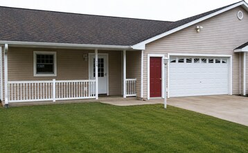 Building Photo - 526 28th Ave N
