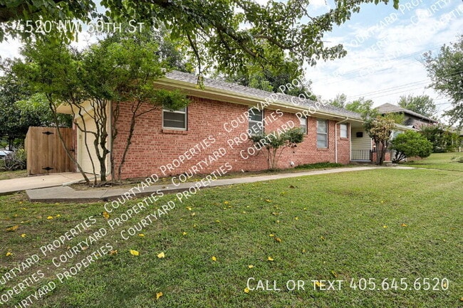 Foto del edificio - 4520 NW 60th St
