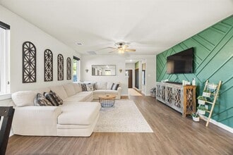 Building Photo - 2809 Stone Branch Dr