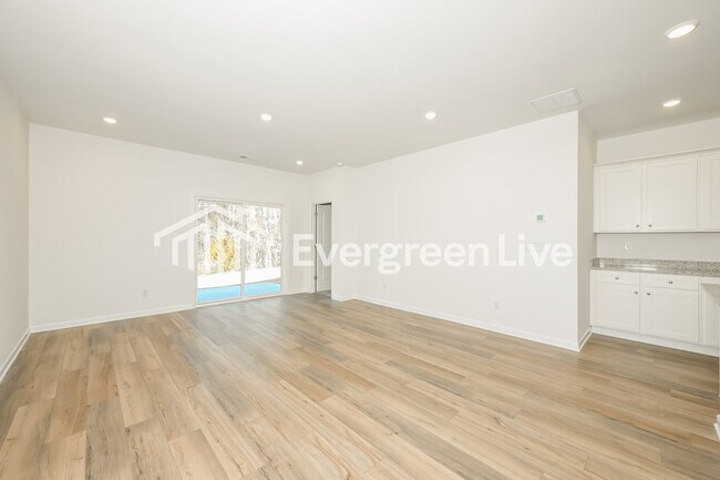 Foto del edificio - 2476 Lennox Rd SE