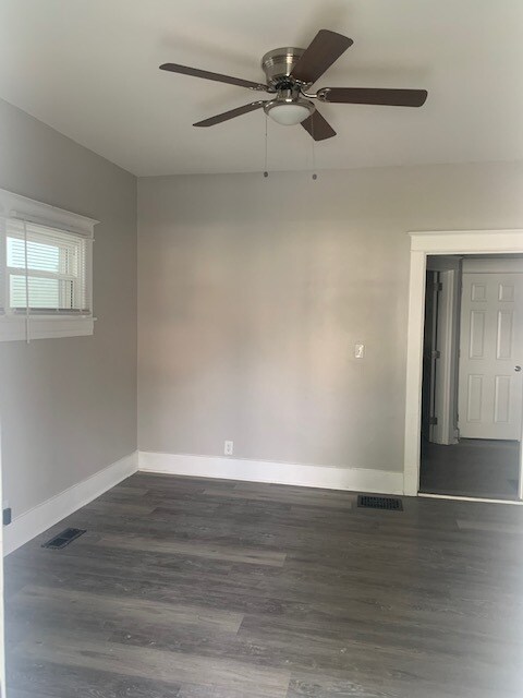 Foto del edificio - 107 S 43rd St