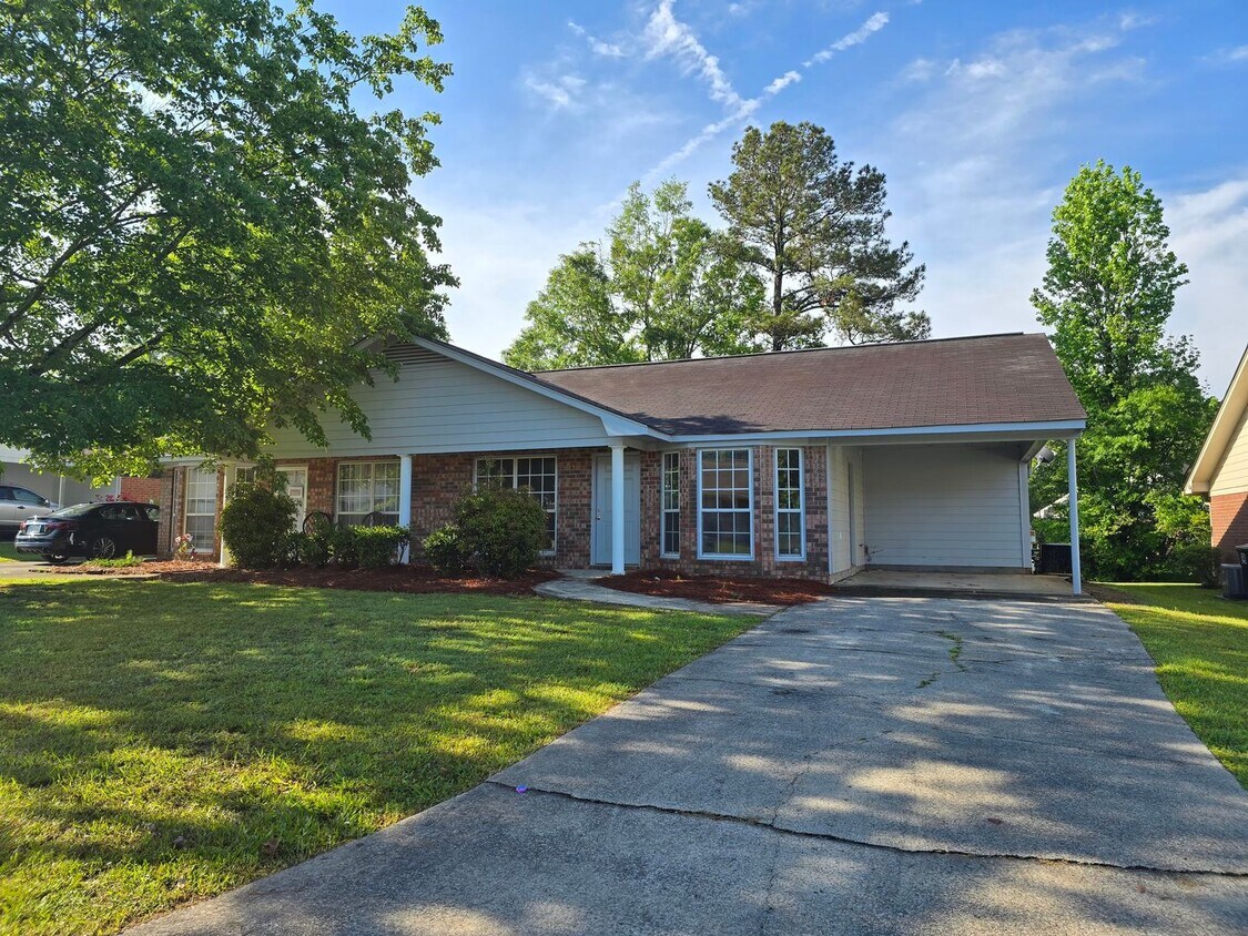 Primary Photo - Pebblecreek Dr #17 &amp; 19