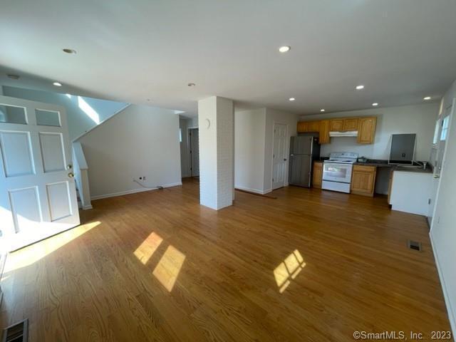 Foto del edificio - 322 Portland Ave