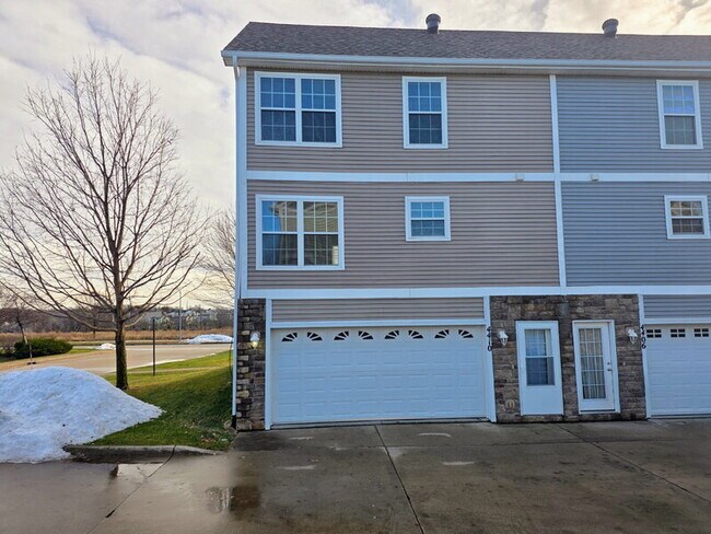 Foto del edificio - 4410-4152 152nd St