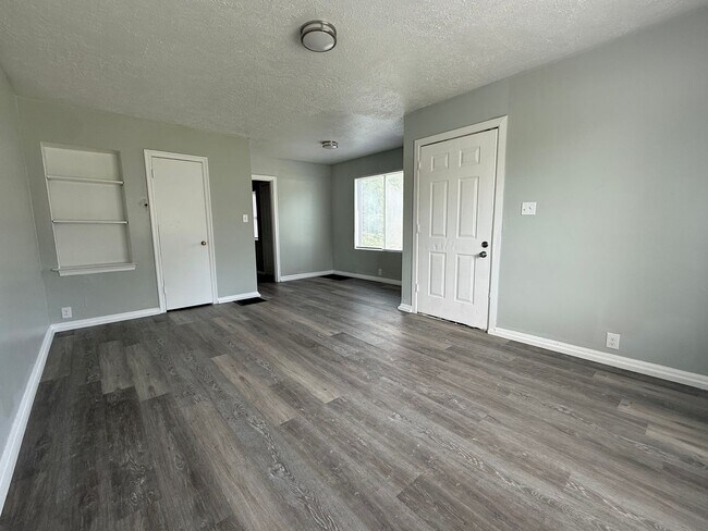 Foto del edificio - 4804 E 34th St