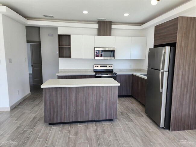 Foto del edificio - 23 Frio Ave