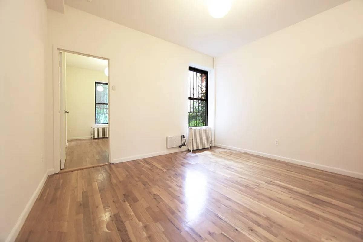 Building Photo - 549 Bergen St