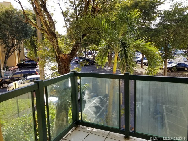 Foto del edificio - 11800 SW 18th St