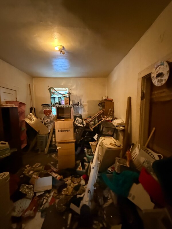 Foto del edificio - 1096 W Green St