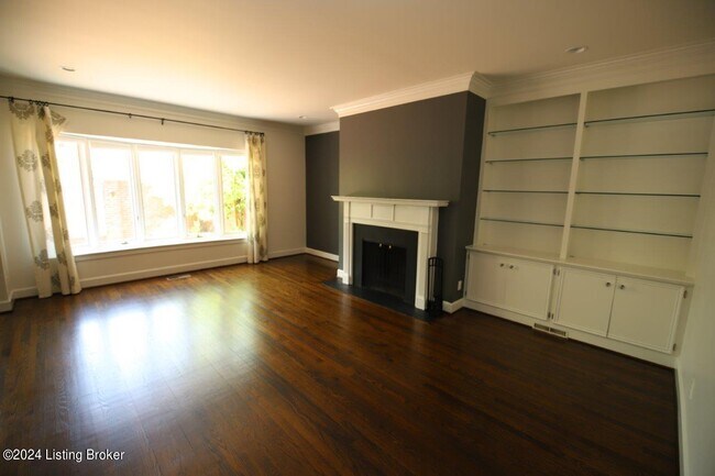 Building Photo - 4112 Massie Ave