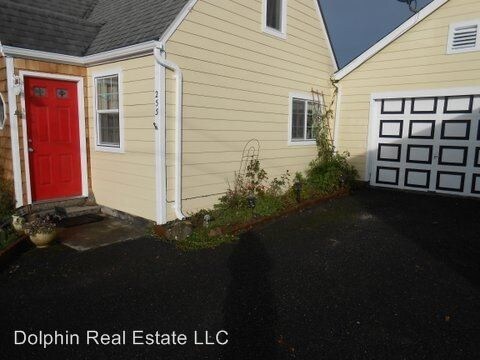Foto del edificio - 1 br, 1 bath House - 255 NE 11th Street
