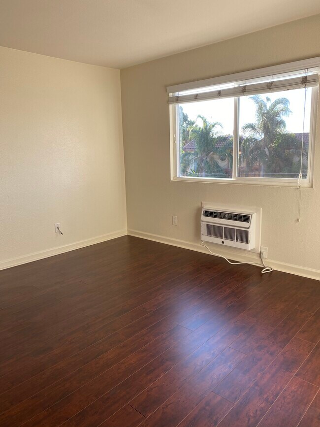 Sala de estar - 3060 B St