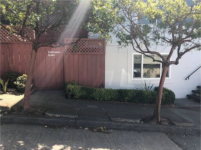 Photo - 130 Devonshire Way (San Francisco, CA) House