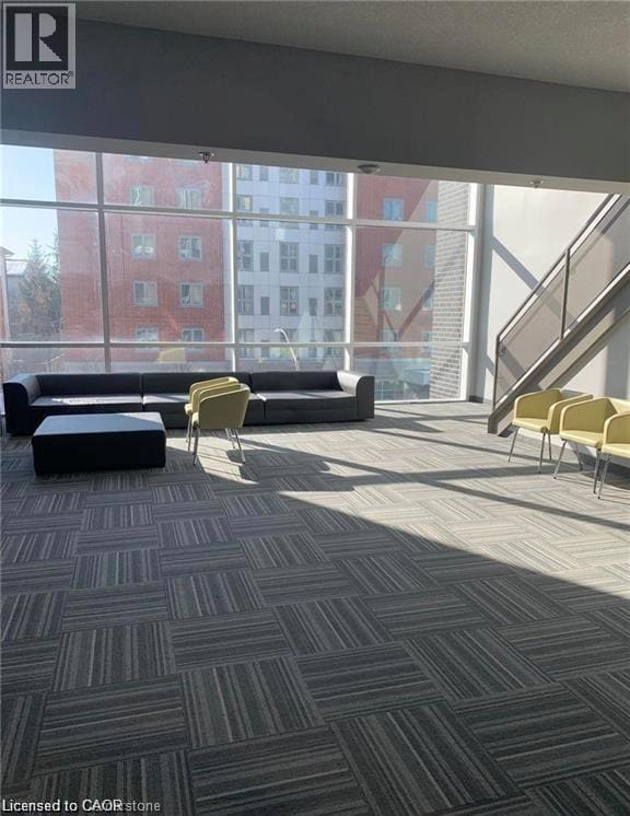 Building Photo - 280 Lester St