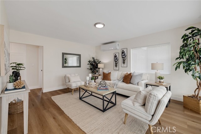 Foto del edificio - 13933 Doty Ave