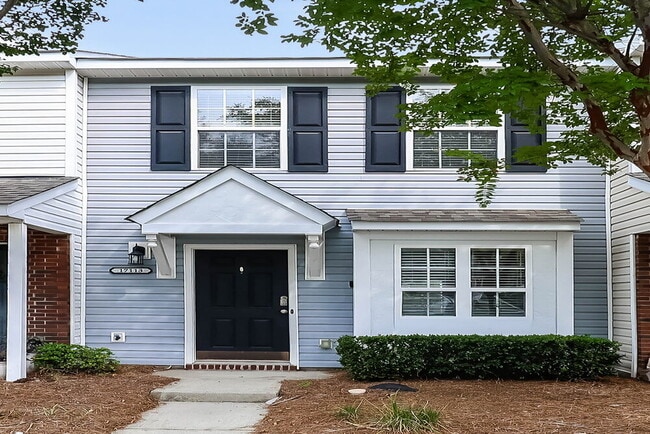 Building Photo - 17113 Greenlawn Hills Ct