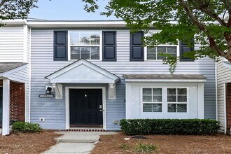 Building Photo - 17113 Greenlawn Hills Ct