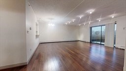 Building Photo - 32 Whites Ave