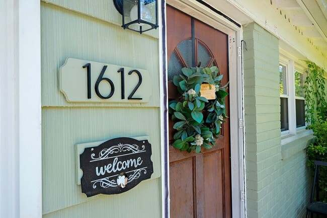 Building Photo - Pet-Friendly Fry's Spring Home With Fenced Yard