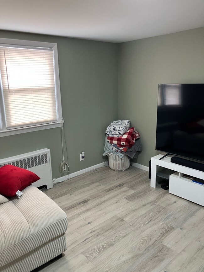 Building Photo - 106 Prospect St