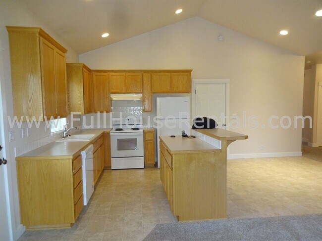 Building Photo - 3 br, 2 bath House - 3648 Countryside LN