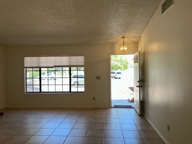 Foto del edificio - 731 Irwindale Ave