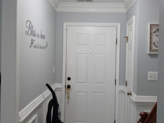 Foto del edificio - 5400 Tanglewood Pine Ln