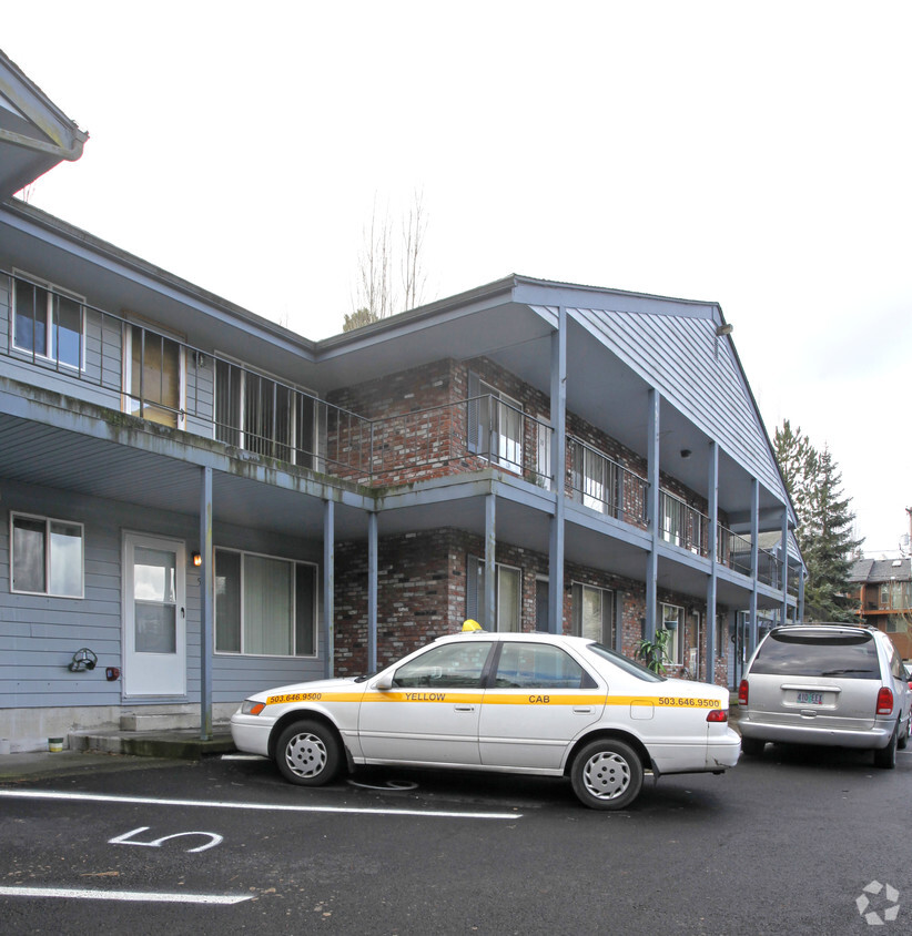 Building Photo - Heritage Apartments