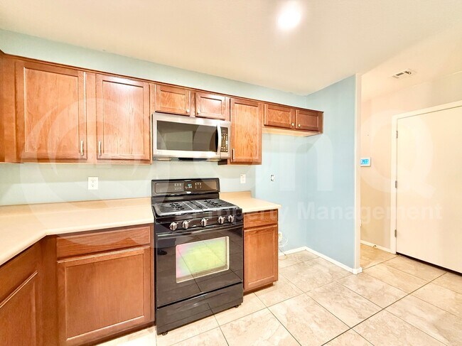 Foto del edificio - 1032 E Daniella Dr