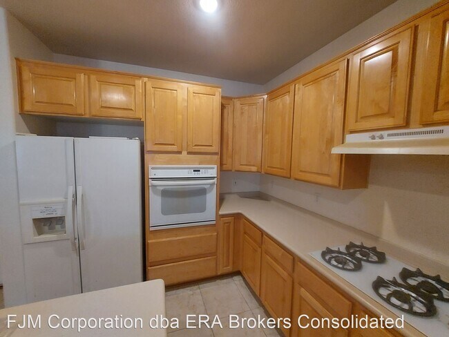 Building Photo - 3 br, 2 bath House - 2556 Orangeglory