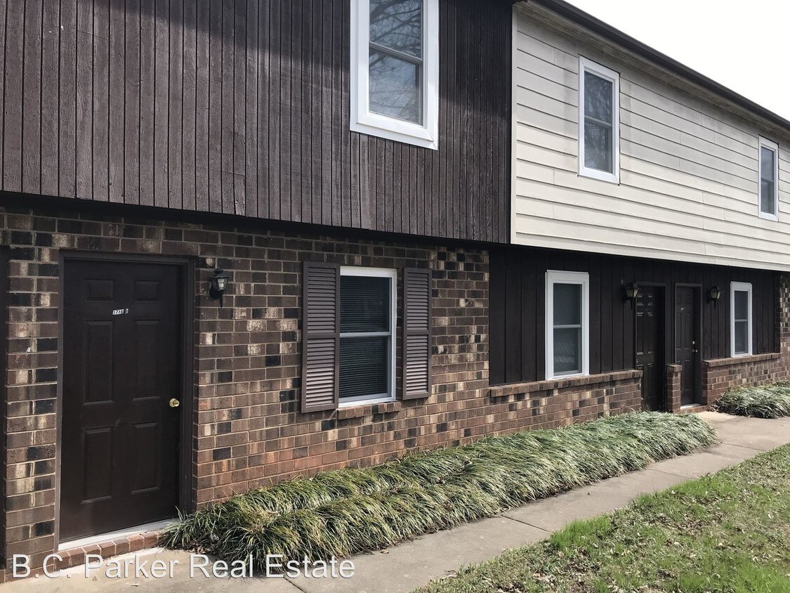 1712 Wood Ave, Burlington, NC 27215 Condo for Rent in Burlington, NC