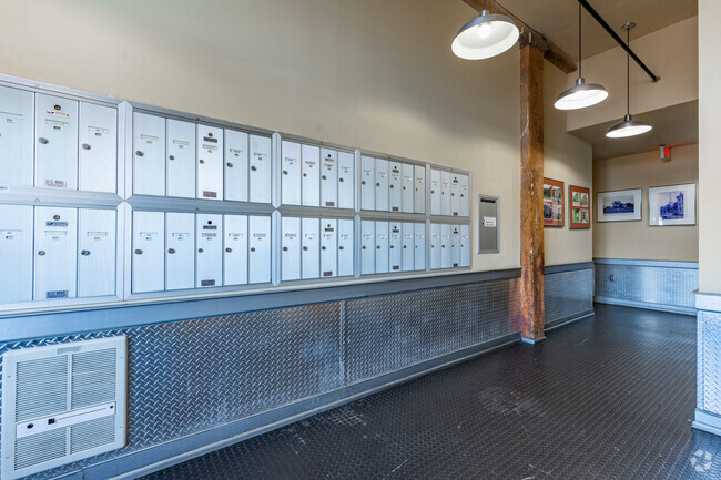 Interior Photo - The Lofts at South Street