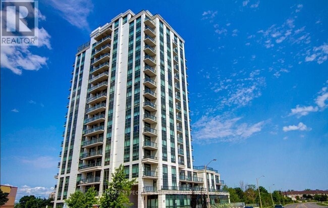 Building Photo - 840 Queens Plate Dr