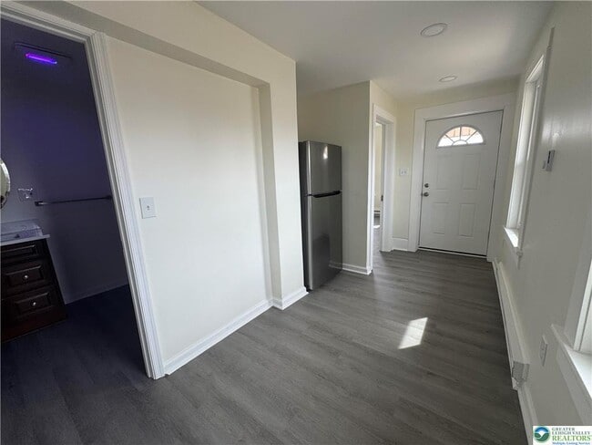 Building Photo - 807 Chestnut St