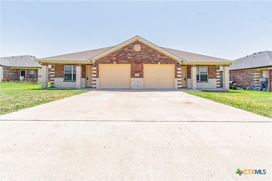 Primary Photo - 3104 Baldwin Loop