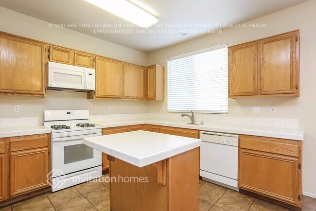 Foto del edificio - 741 Chatham Way