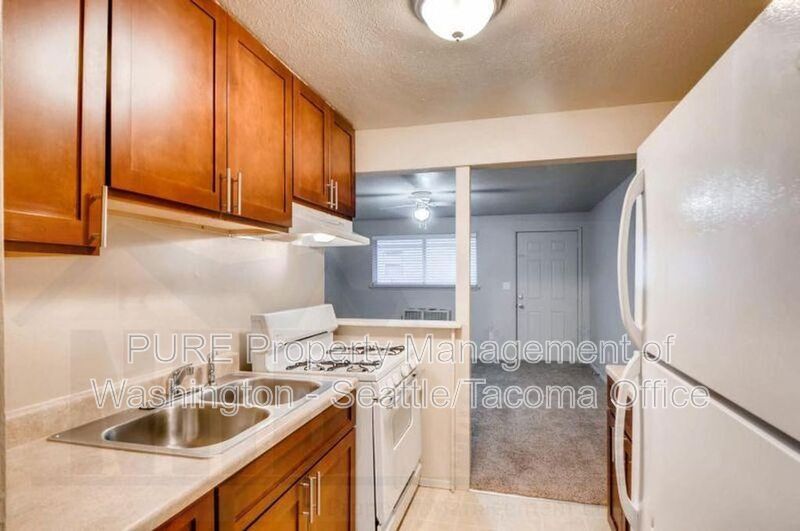 Primary Photo - 14510 Washington Ave SW