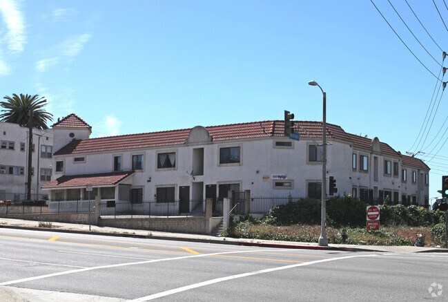 Primary Photo - 2315 Barlow St