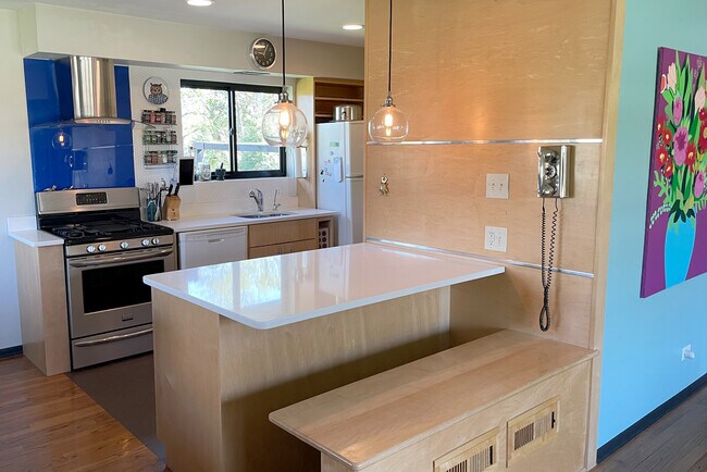 kitchen - 900 59th St