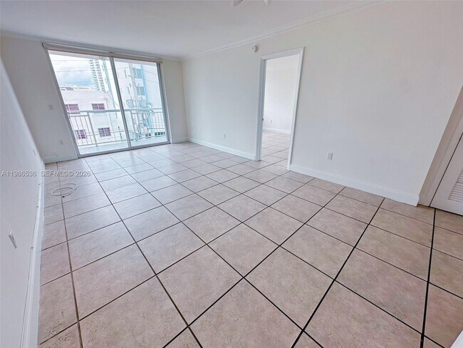 Foto del edificio - 1345 Lincoln Rd