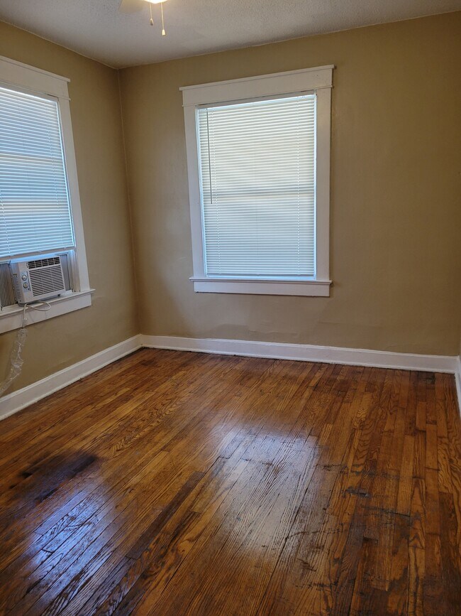 Foto del edificio - 3217 Mersington Ave