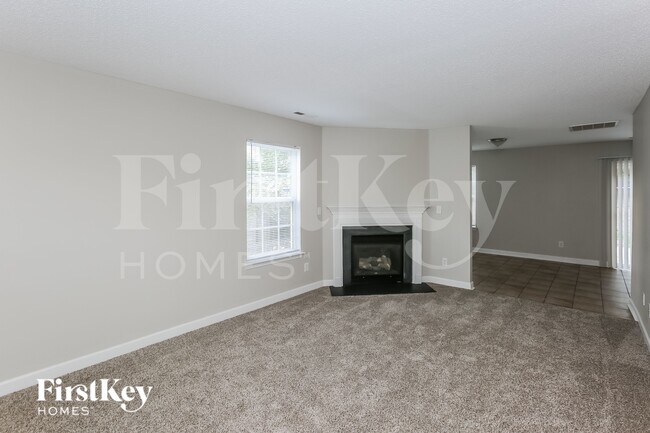 Foto del edificio - 9143 Simonton Dr