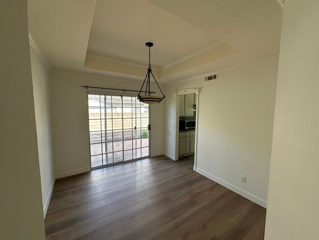 Foto del edificio - 3642 Birdsong Ave