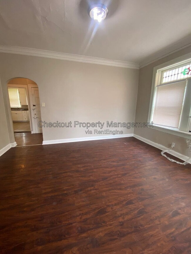 Building Photo - 5967 Cates Ave