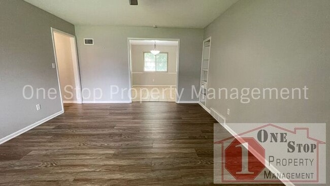 Building Photo - Beautiful 2 Bedroom 1 Bathroom in Kansas City