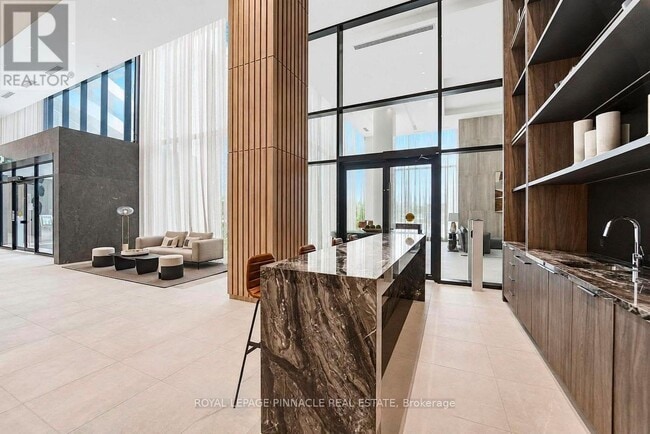 Building Photo - 10 Flavelle Trl